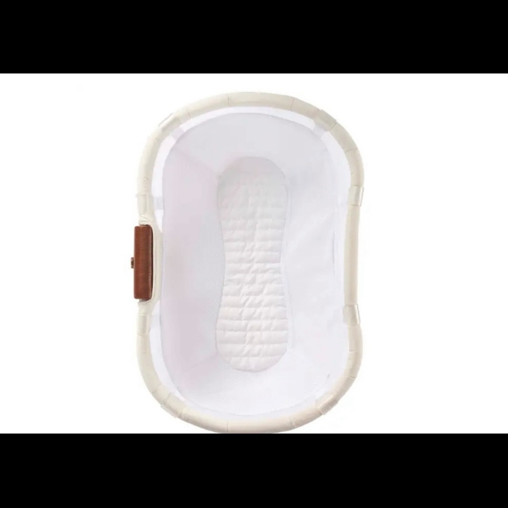 Halo White and Cream Baby Bassinet